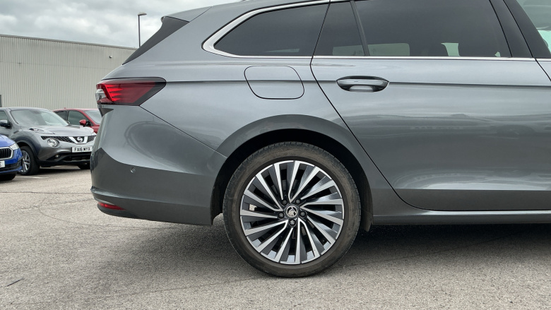 Skoda Superb 2.0 TDI 193 Laurin + Klement 4X4 5dr DSG Diesel Estate
